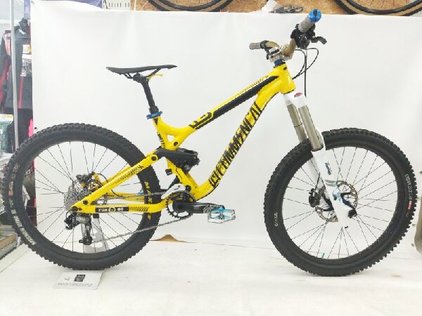 山を駆け抜けろ!! COMMENCAL META SX マウンテンバイク のご紹介です