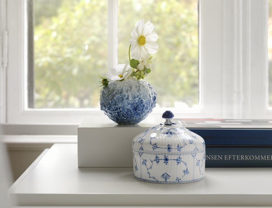 理想の花器の選び方|ロイヤル コペンハーゲン 公式オンラインストア