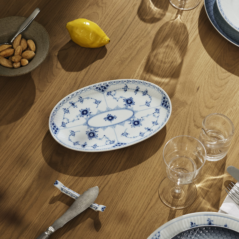 ブルーフルーテッド ハーフレース オーバルディッシュ 23.5×15cm