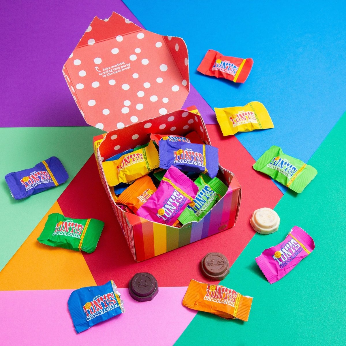 トニーズチョコロンリー タイニーギフトボックス 180g - チョコレート