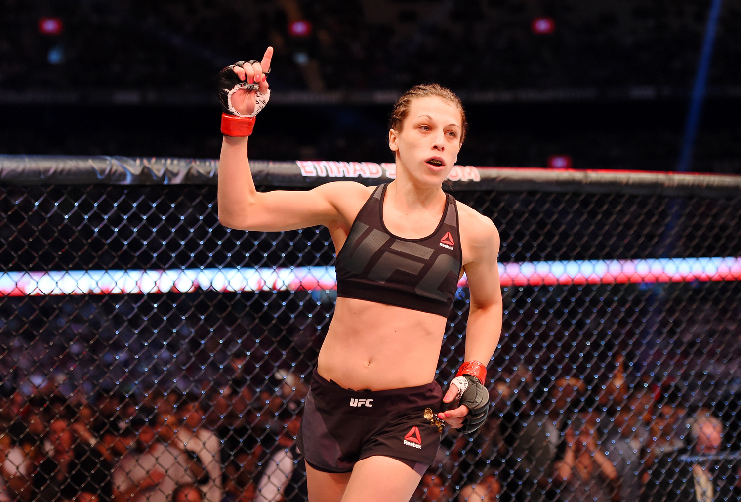 UFC Looks to Post-Ronda Rousey Era With Joanna Jedrzejczyk