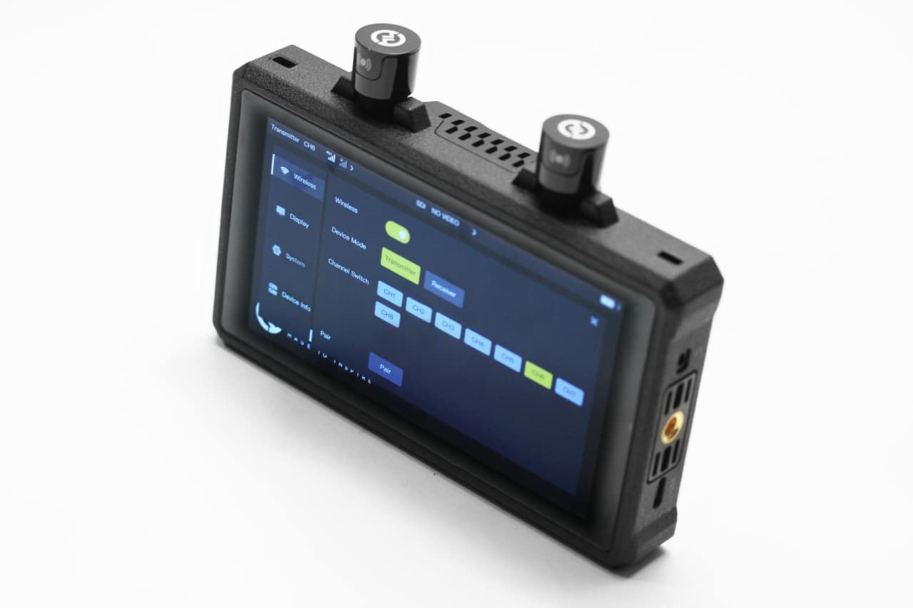 Hollyland Mars M1 Enhanced reviewed: more features from less hardware