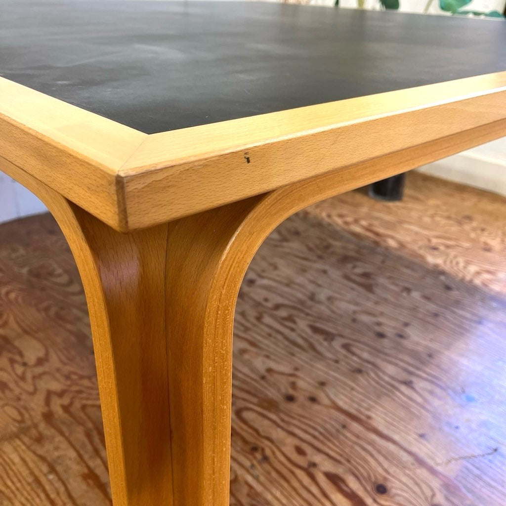 マグナス・オルセン / MAGNUS OLESEN ダイニングテーブル デンマーク