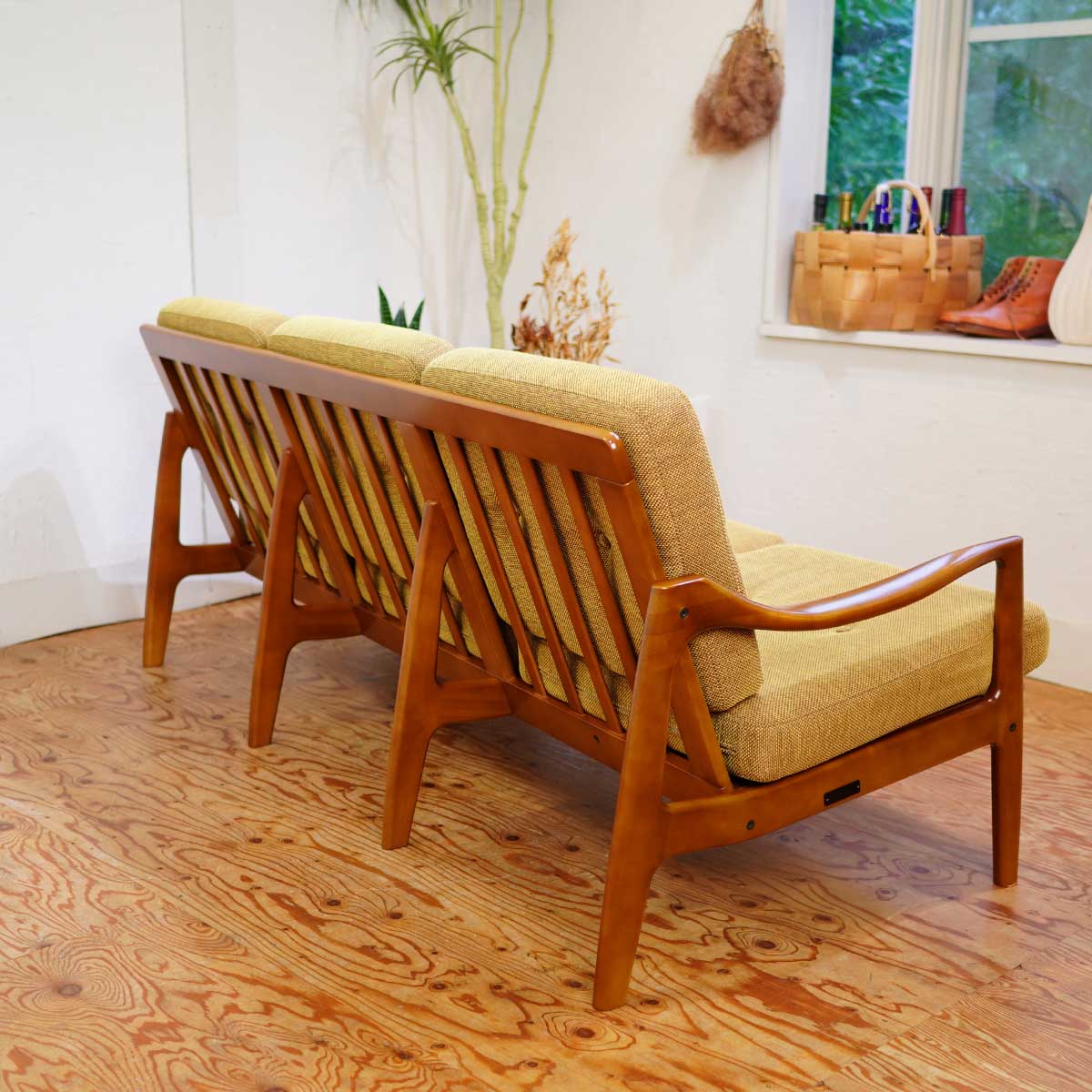 カリモク60 フレームチェア 3シーター 3Pソファ マスタードイエロー