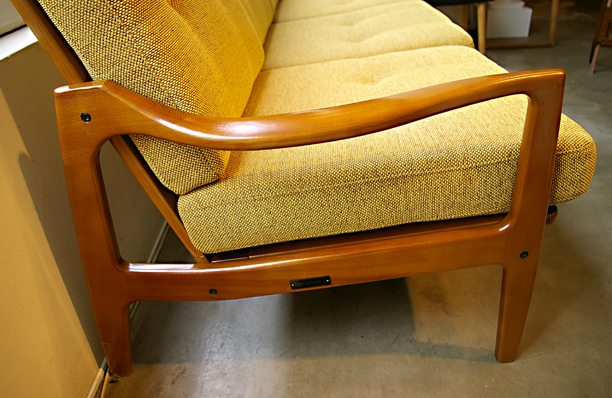 カリモク60 » フレームチェア3シーター マスタードイエロー ++ A Non