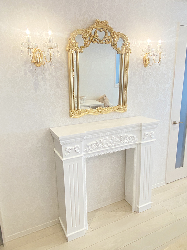 マントルピース クラシック ロココ調 デザインとガーランド リボンの