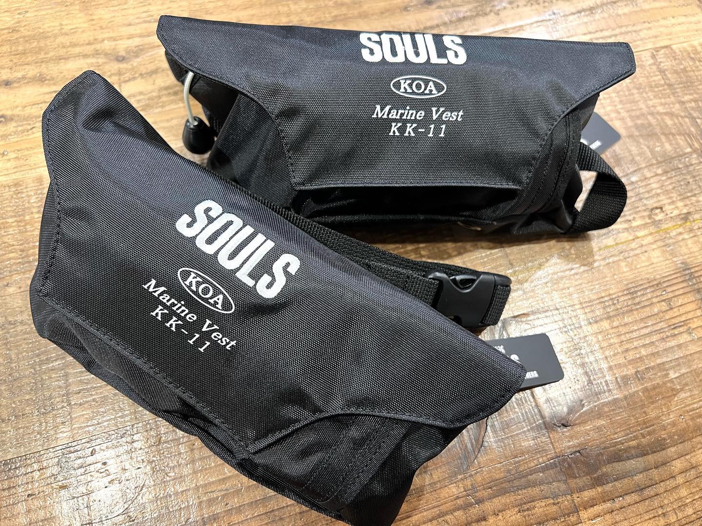 ソウルズ 自動膨張式ライフジャケットポーチタイプ入荷しました😙 腰に