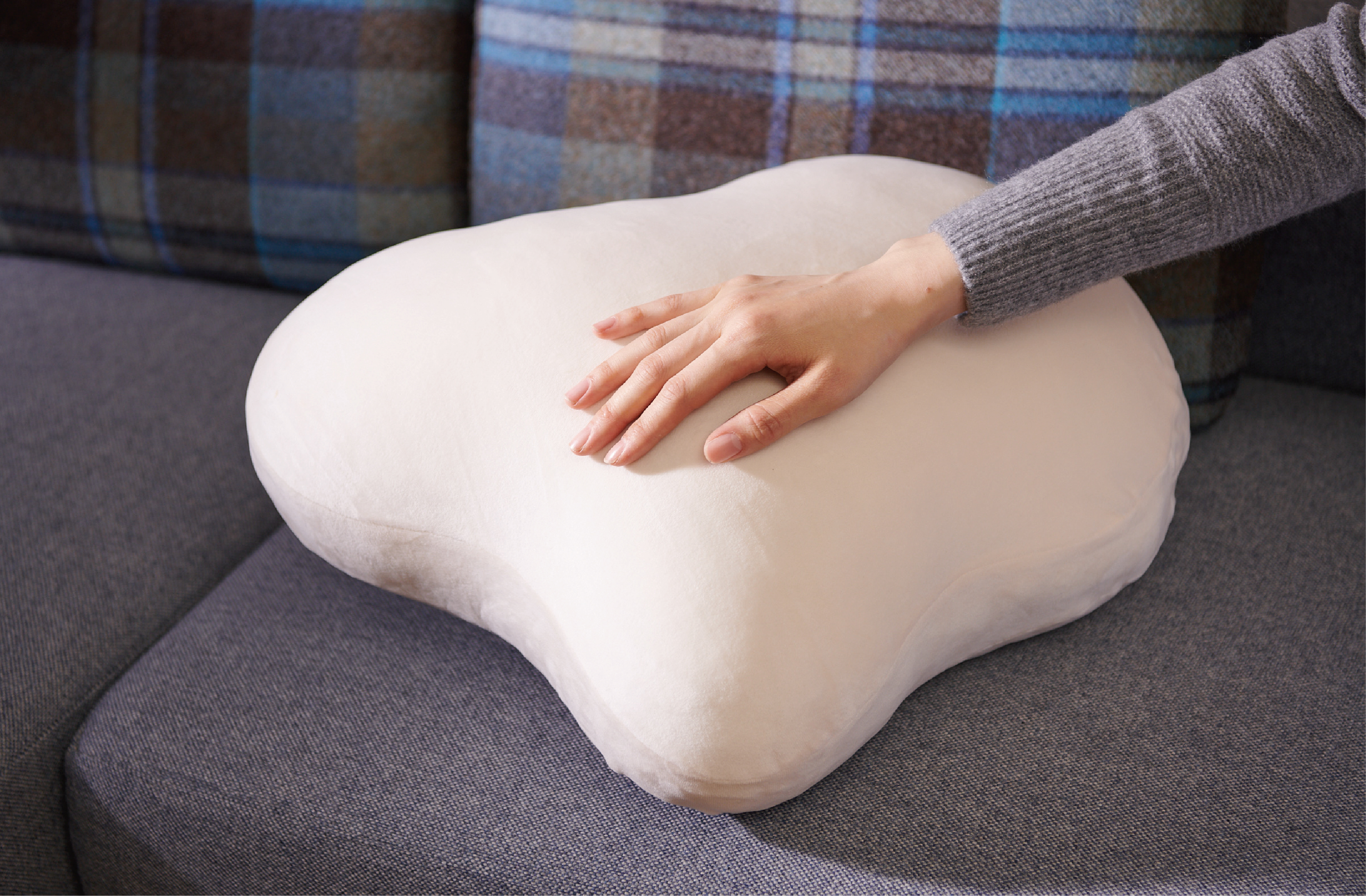 リリース】呼吸するクッション「fufuly」（フフリー）予約販売開始