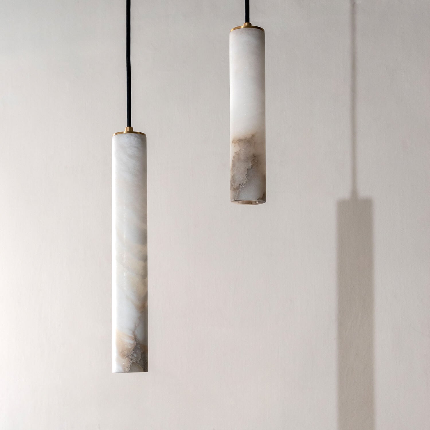大理石の表情が美しいモダンなペンダントライト - ラピスペンダント