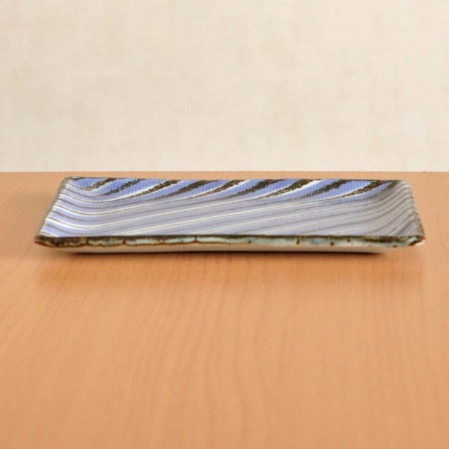 砥部焼の和食器 梅山窯の角皿 【砥部工房 からくさ】