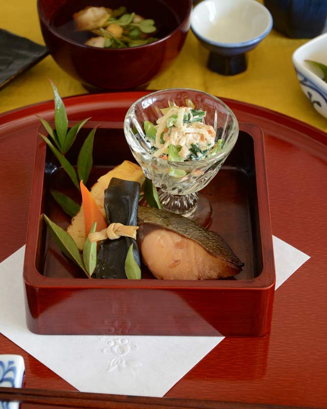 香川漆器の重箱 【砥部工房 からくさ】