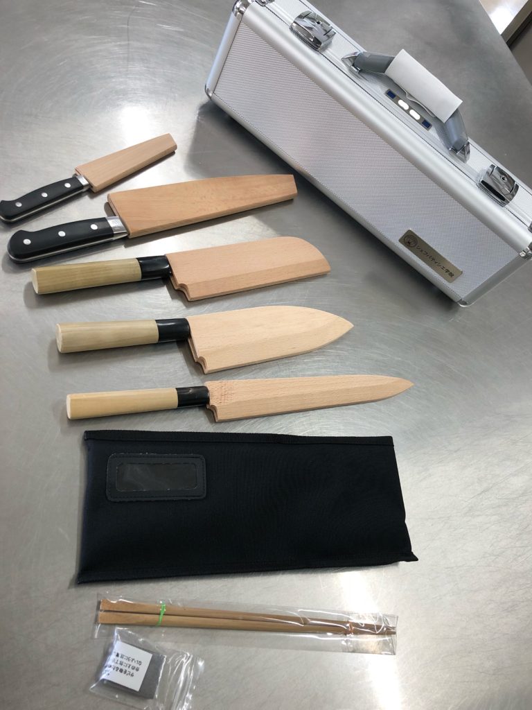 学校を知ろう〜シリーズ④〜調理師養成科器具｜お知らせ｜シェフ