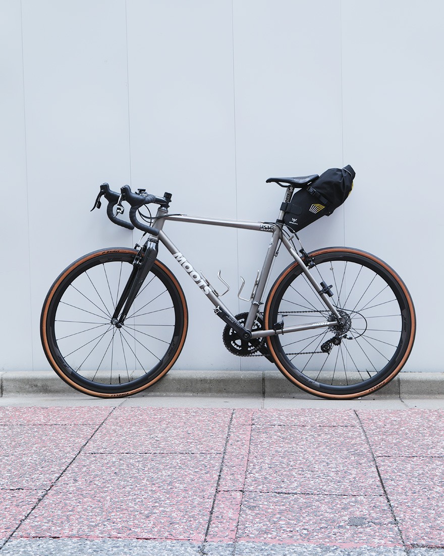 サドルバッグ【RACING SADDLE PACK 7L】｜APIDURA（アピデュラ