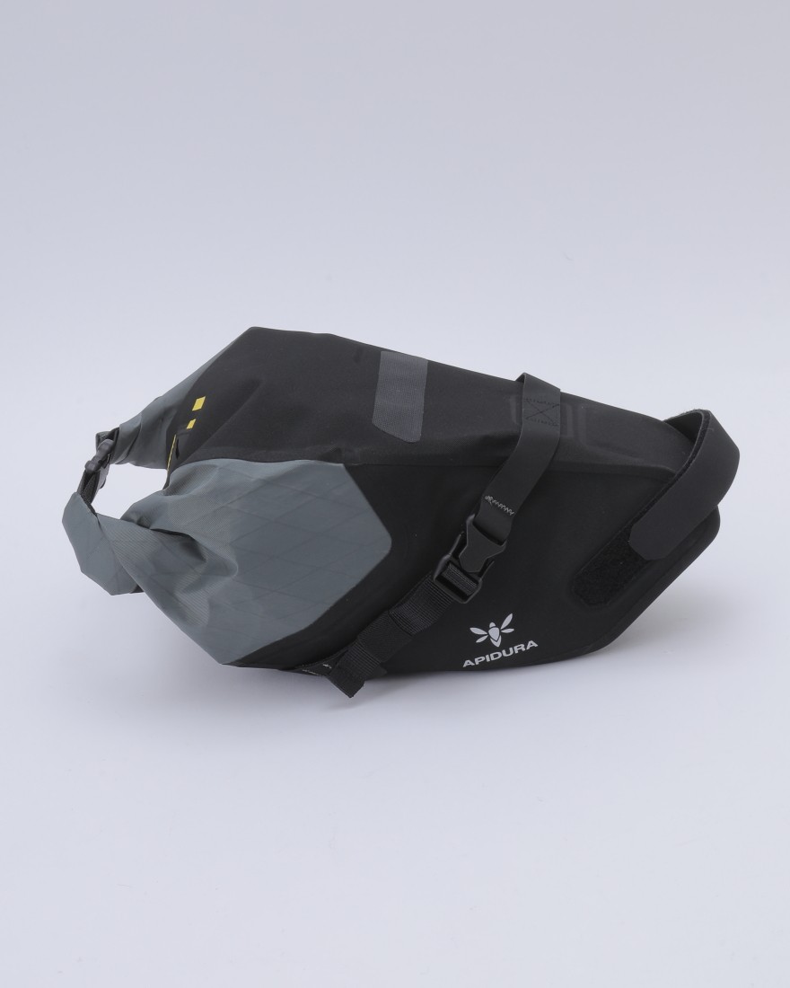 サドルバッグ 4.5L【BACKCOUNTRY SADDLE PACK 4.5L】｜APIDURA