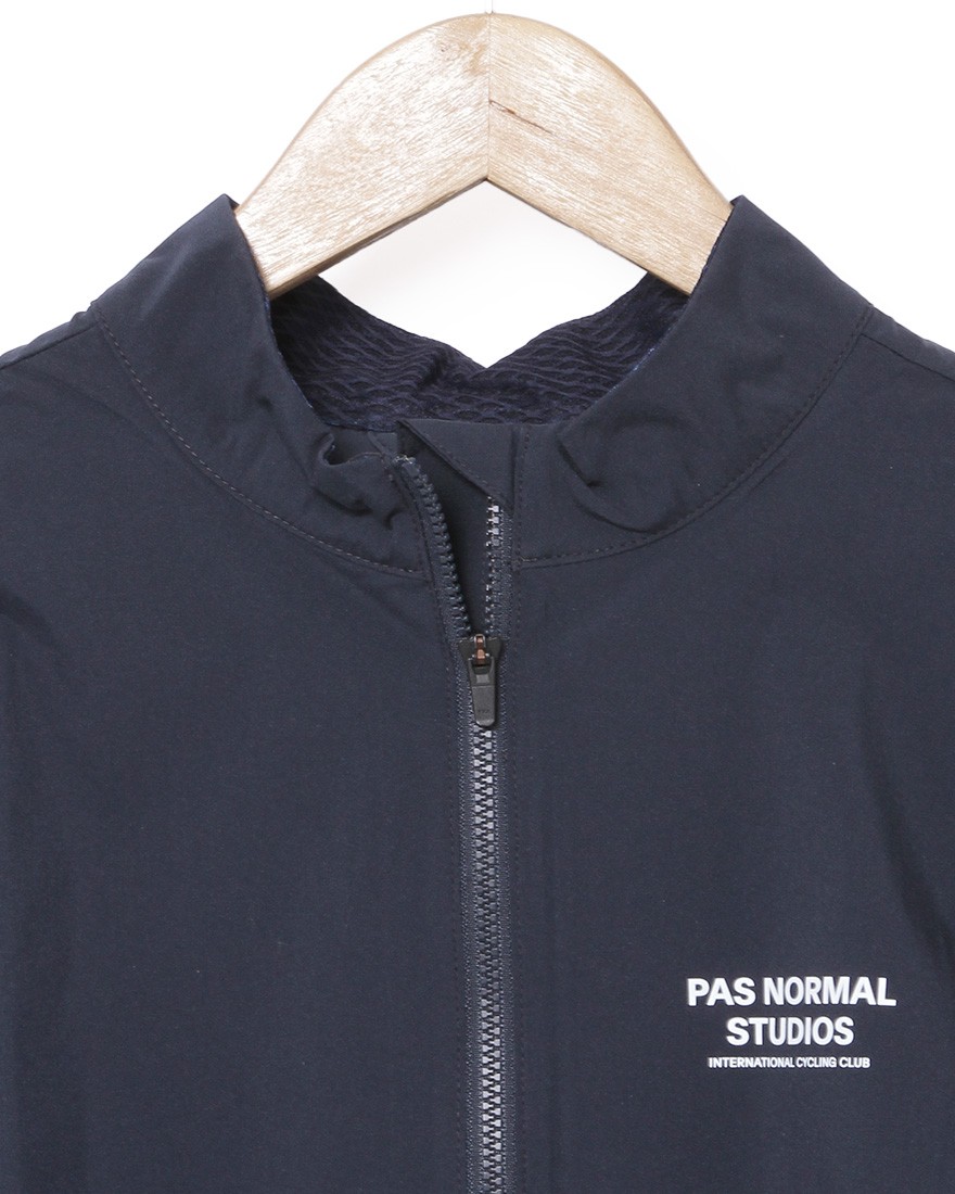 ウィンドジャケット【Mechanism Stow Away Jacket】｜PAS NORMAL