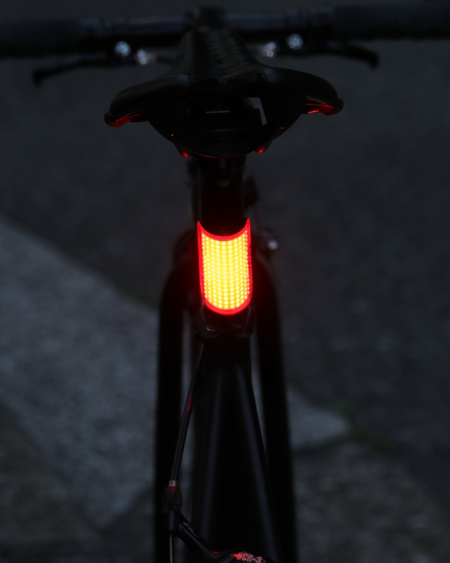 LEDライト【MID COBBER Rear】｜Knog（ノグ）｜TOKYOlife