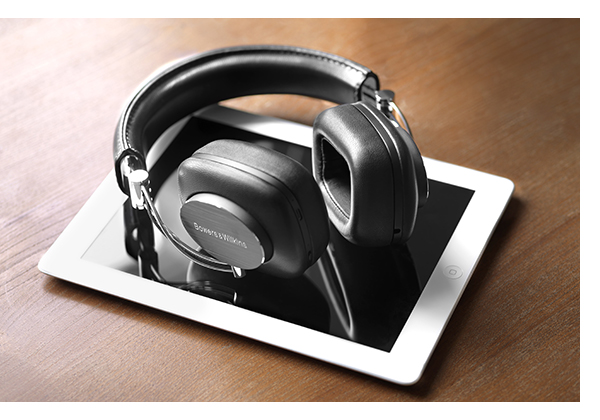 The Bowers & Wilkins P7 Wireless Headphones