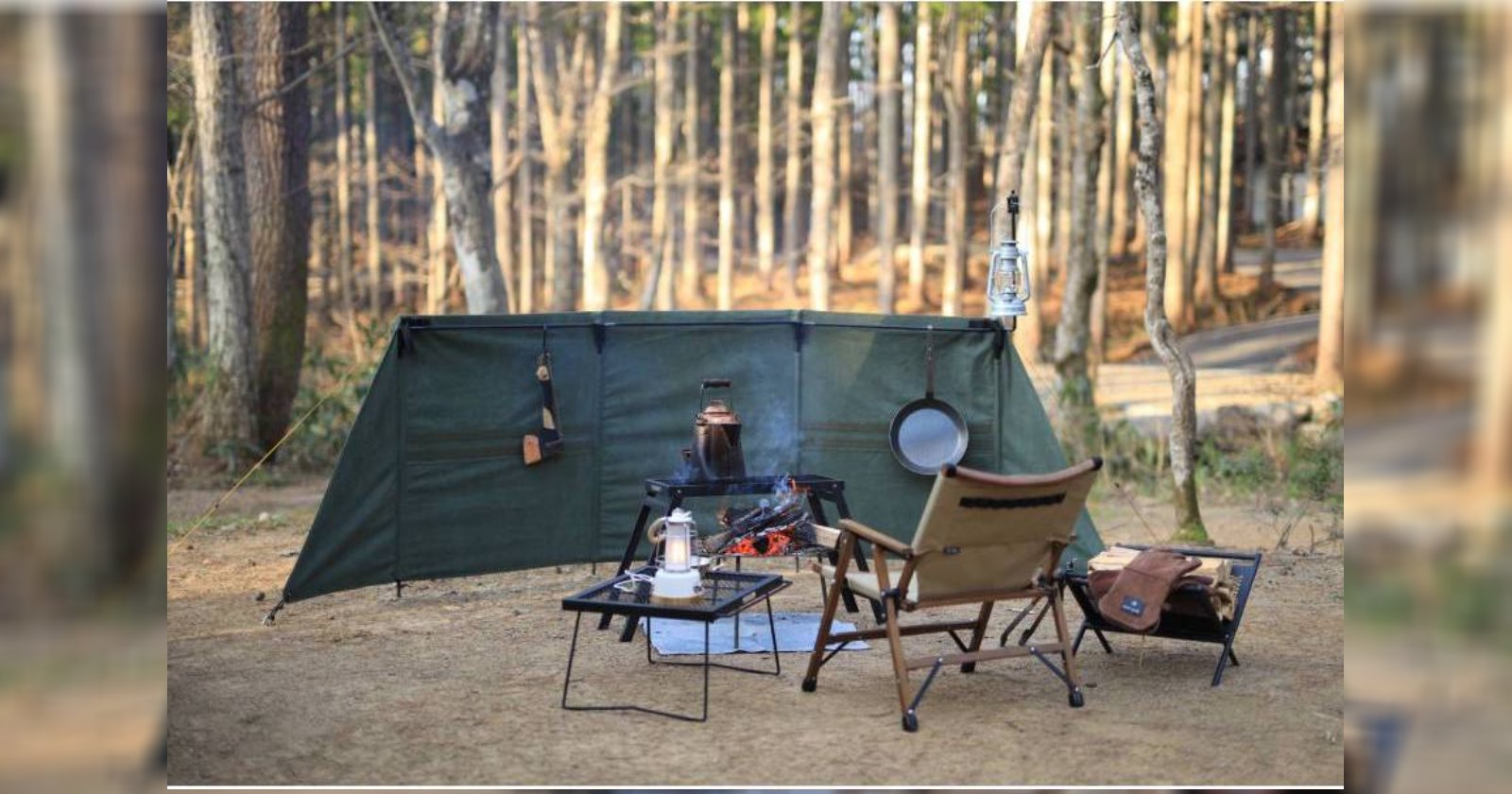 2~3人で焚き火を囲める！クイックキャンプから【焚火陣幕 焔-homura