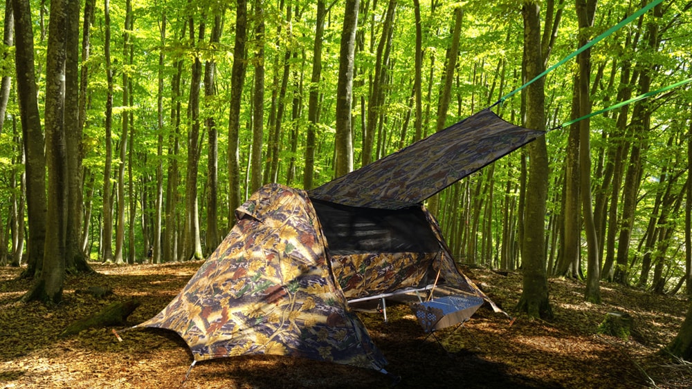 ソロキャンプにオススメ！“コット”と“テント”が合体した「コットテント