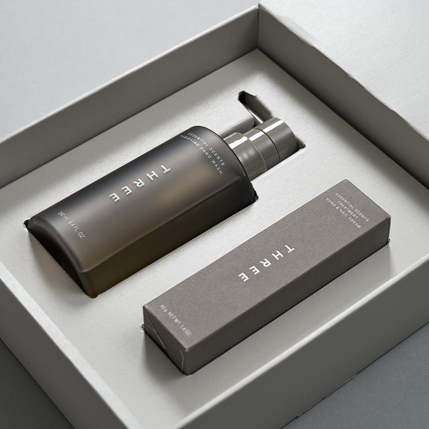 THREE エッセンシャルセンツ ハンドケア セット | ハンド & ボディケア