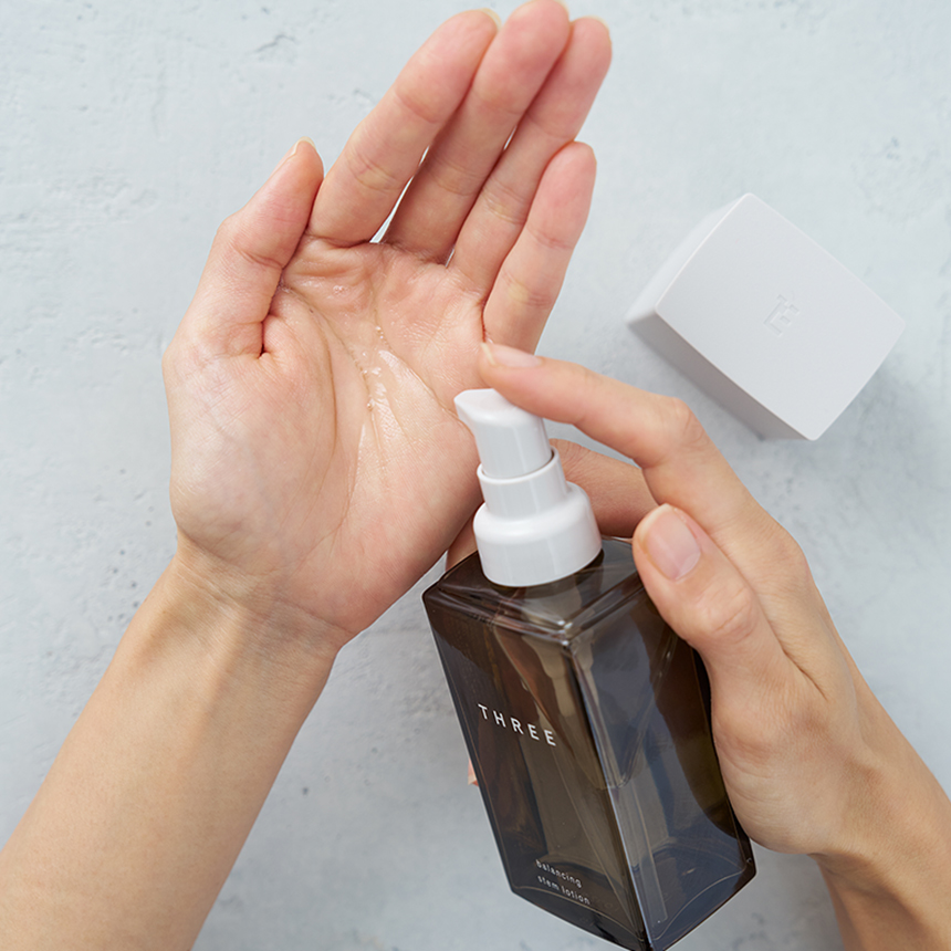 THREE バランシングステム ローション | 化粧水 | THREE（スリー）公式