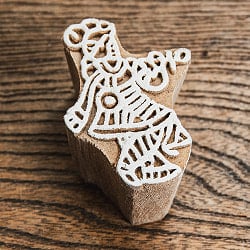 ウッドブロックスタンプ クリシュナ - 約4cmx5cm の通販 - TIRAKITA.COM