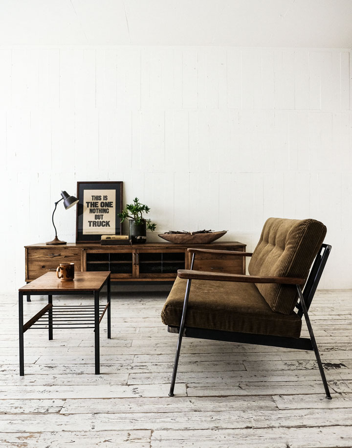 BOOMERANG SIDE TABLE | TRUCK FURNITURE