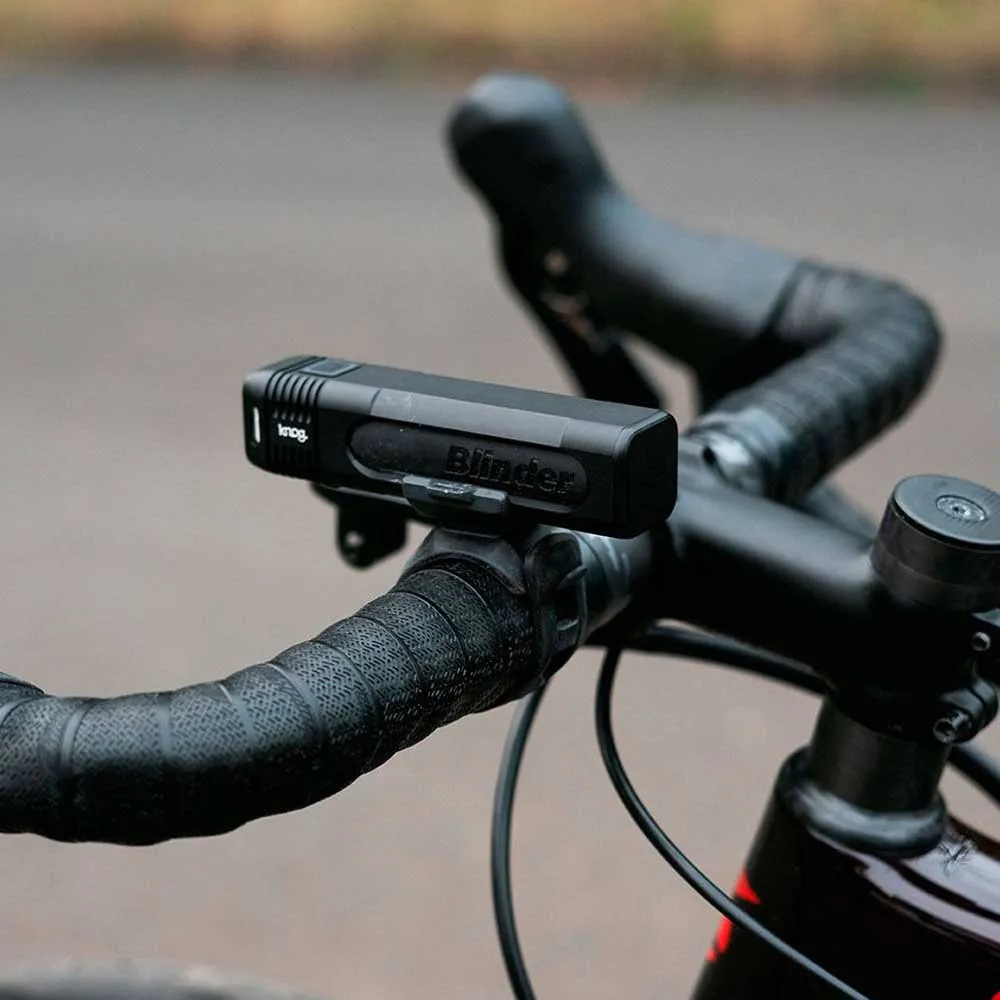 Knog Blinder 900 フロントライト, 銀 | Bikeinn