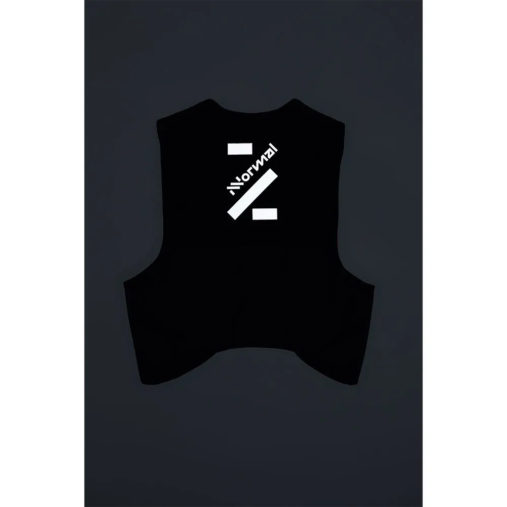 NNormal Race 5L hydration vest Black | Trekkinn