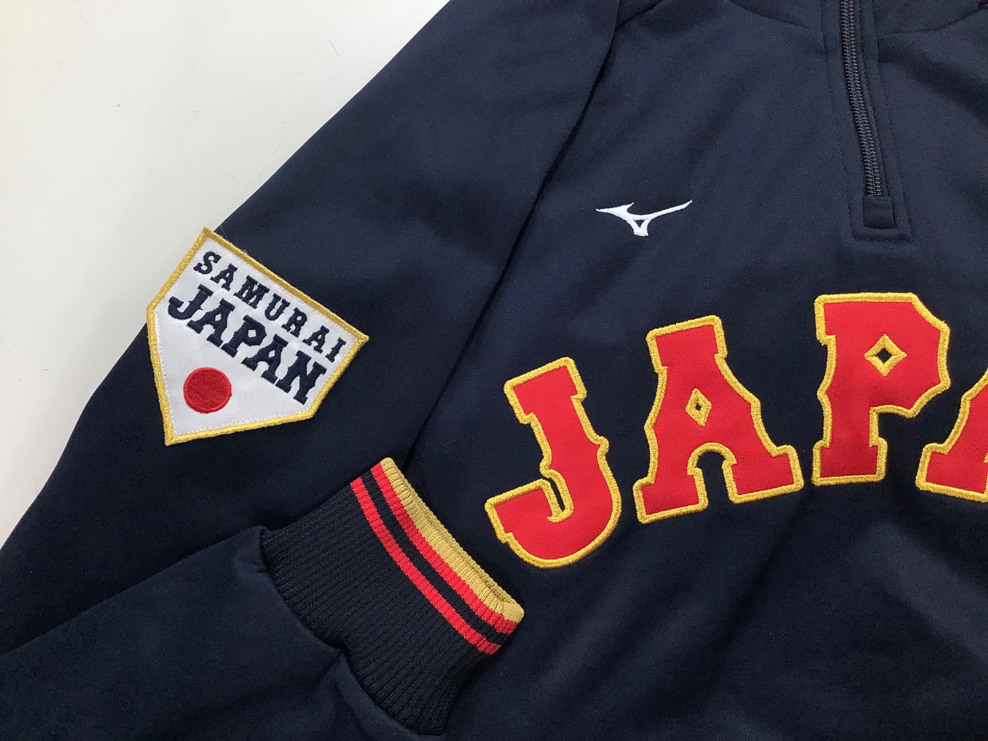 本日は2023年日本中を大熱狂させたWBCの侍ジャパンレプリカパーカーの