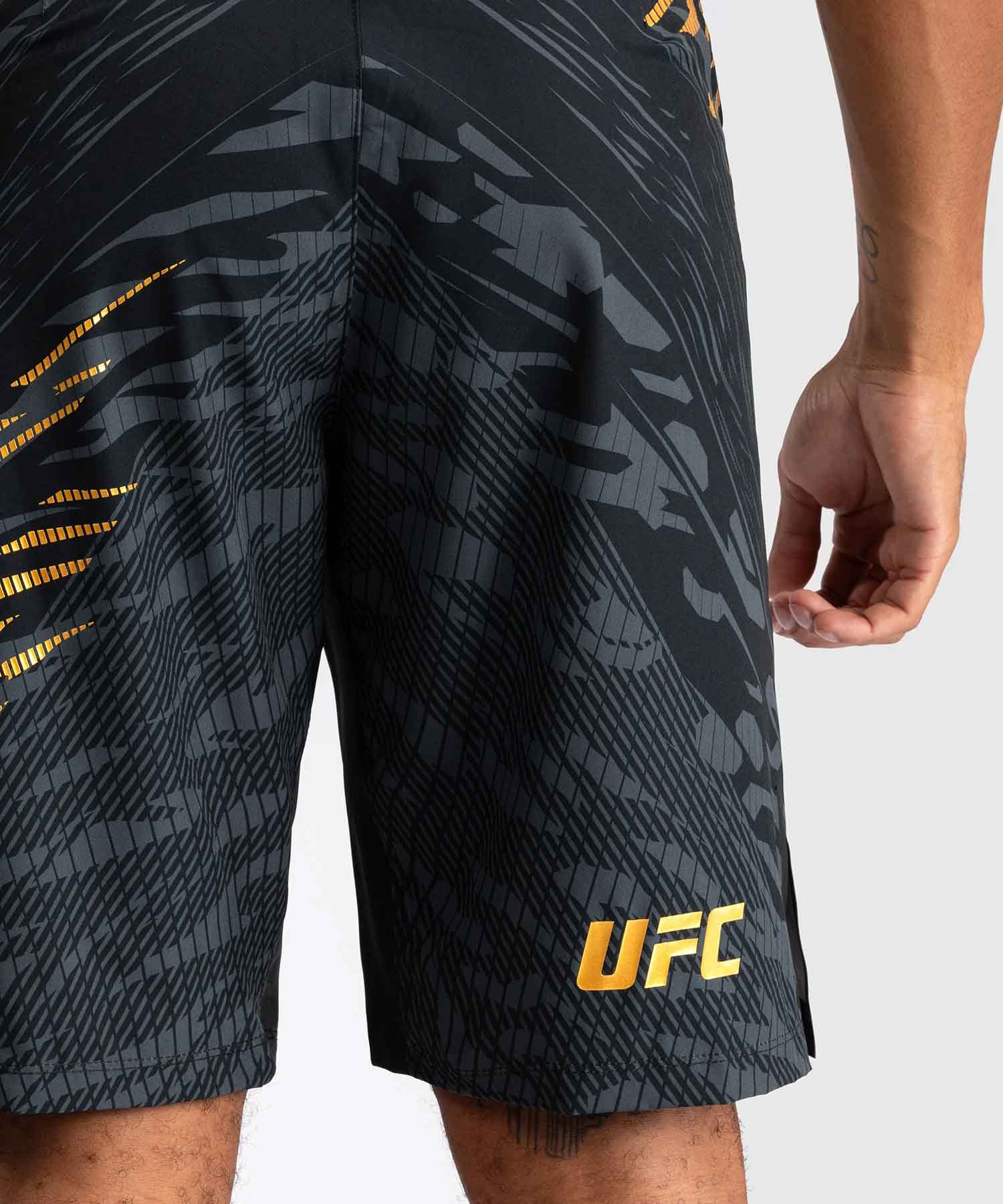 VENUM／ヴェナム ファイトショーツ UFC Fusion by Venum Authentic