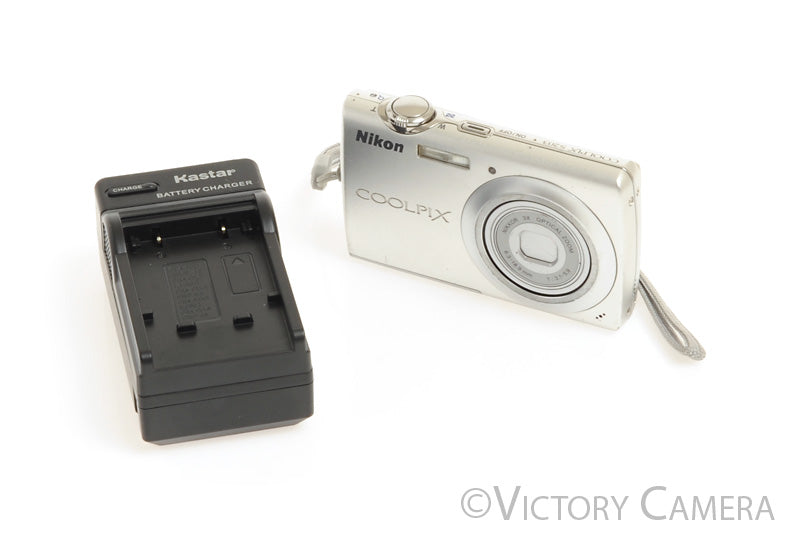 Nikon CoolPix S203 Silver Digital Point & Shoot Camera [EX]