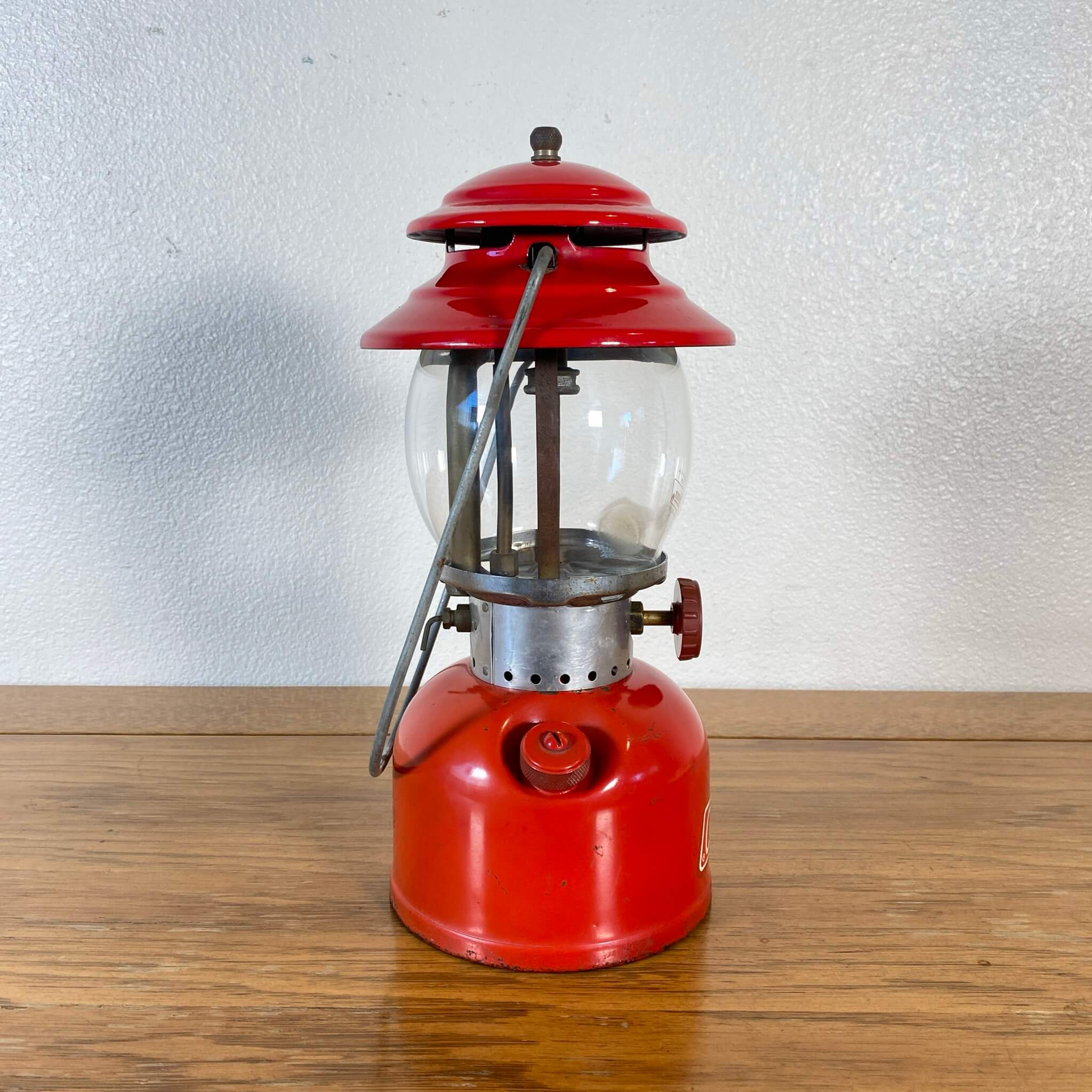 1150【1970年3月】ビンテージ Coleman（コールマン） 200A レッド