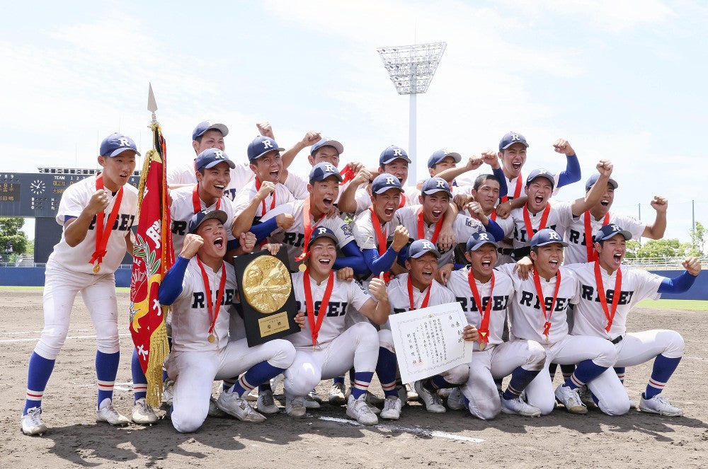 高校野球：履正社が大阪桐蔭破り5度目の甲子園、昨夏の雪辱果たす