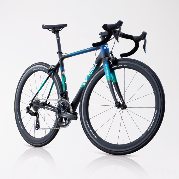 リムブレーキモデル最軽量590gを実現し、より速く、より快適に走れる