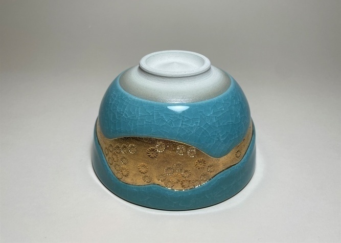 抹茶碗 貫入金彩三島 ブルー（かんにゅうきんさいみしま ブルー）｜京