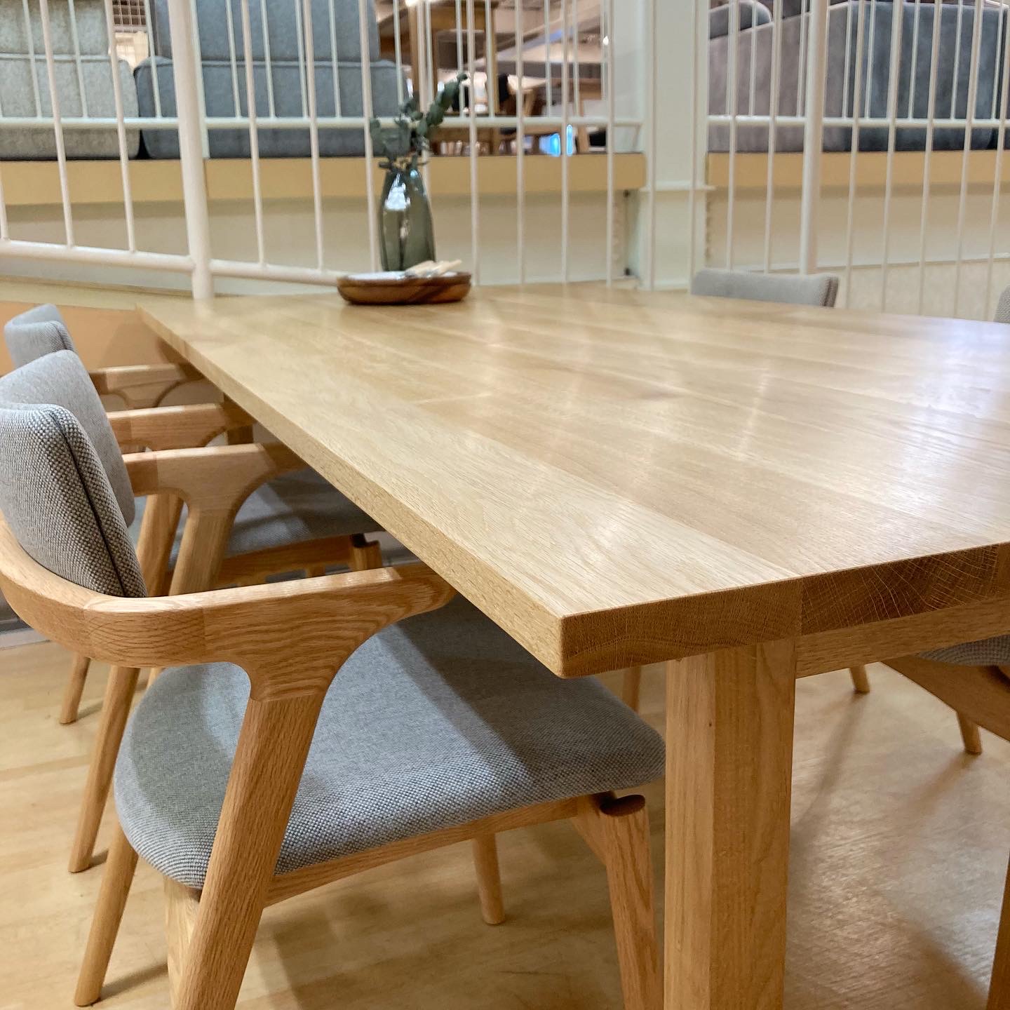 200ダイニングテーブル コット2 – 商品カタログ