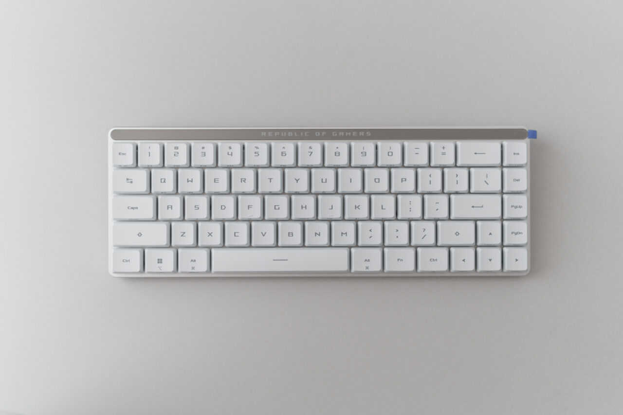 ROG Falchion RX Low Profile レビュー：滑らかな打鍵感、ミニマルで多