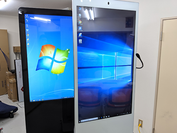 55インチAndroid搭載タッチパネル自立スタンド横型屋内用デジタル