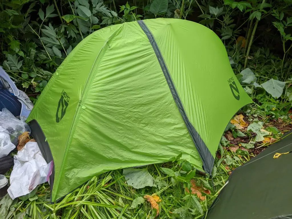 レビュー】NEMOホーネットストーム 1P-最軽量で快適な空間｜テント