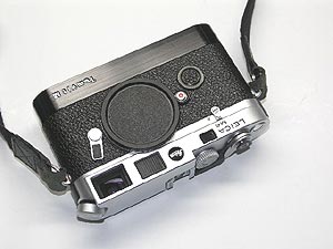 ライカM6 分解 トップカバー