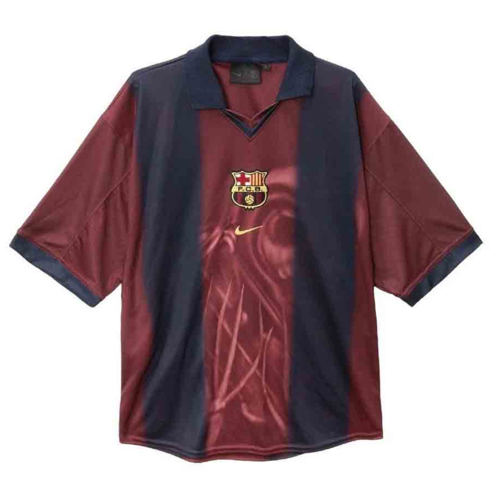 Travis Scott × FC Barcelona の Retro 2000/01 Home Skeleton Jersey