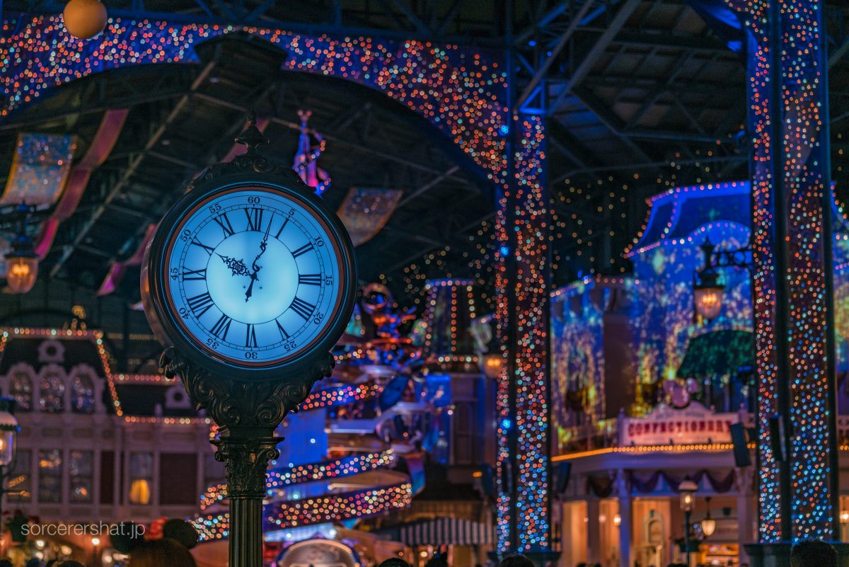 魔法に包まれるワールドバザール！閉園近くのセレブレーション