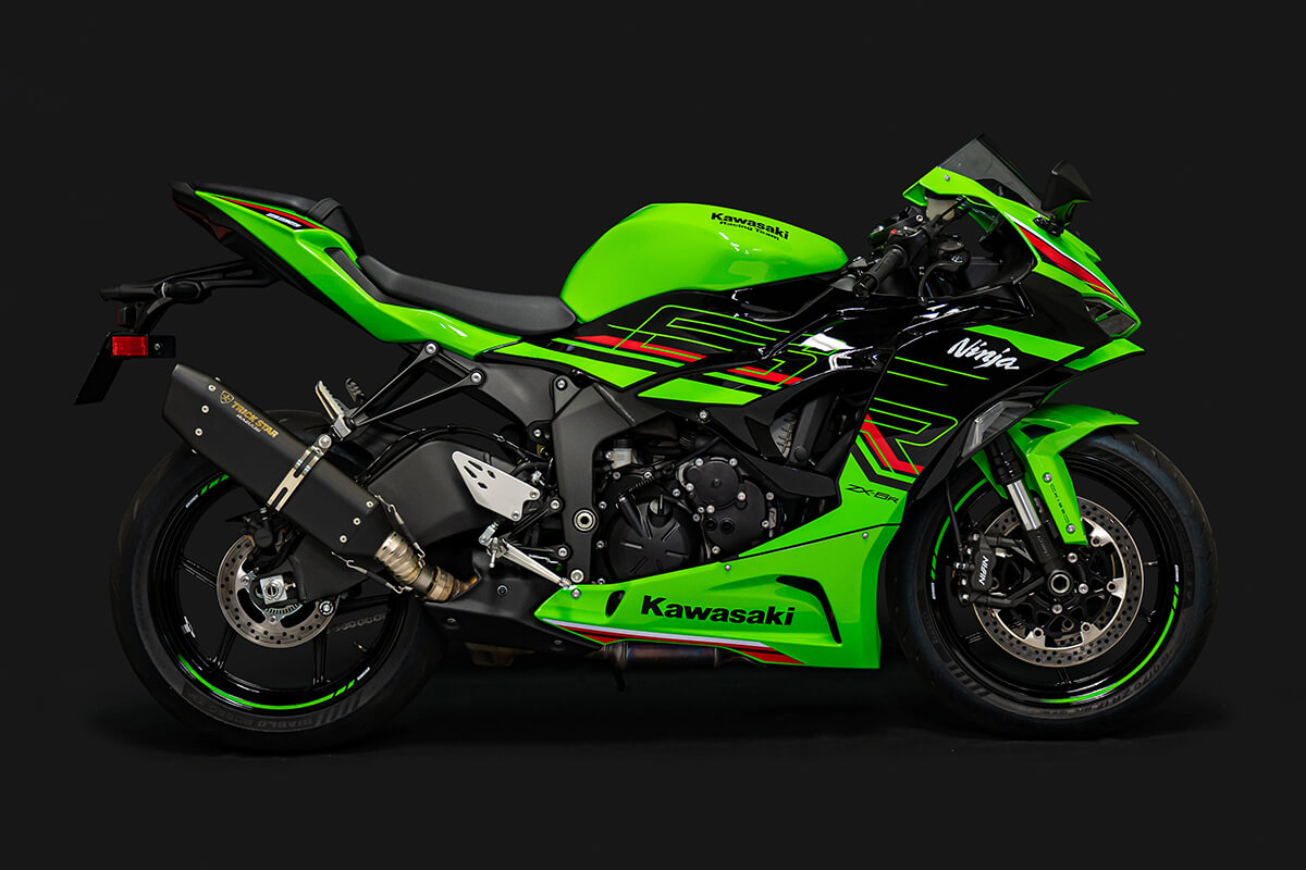 トリックスター“IKAZUCHI”スリップオンマフラー：新たにZX-6R／YZF-R25