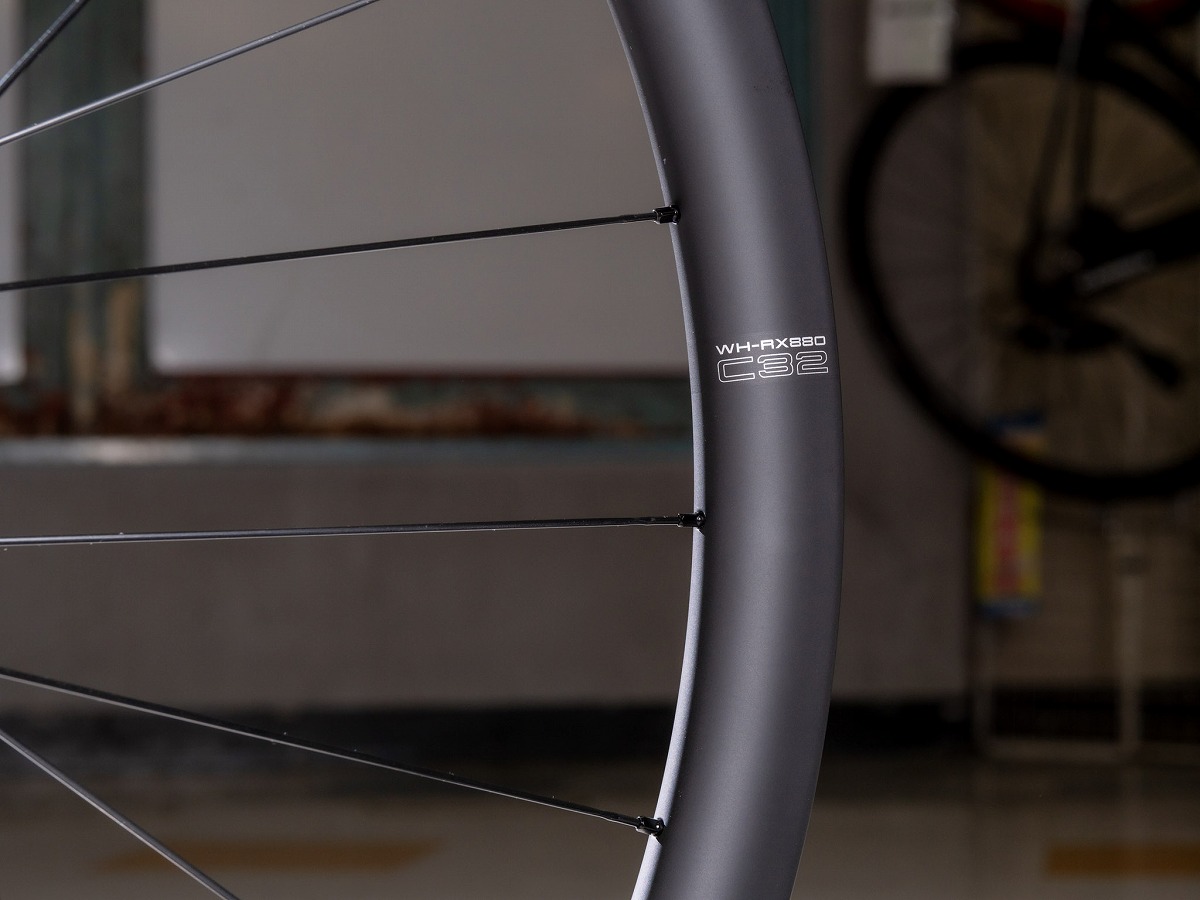 特価カーボンホイール】言うなれば『グラベル版デュラホイール