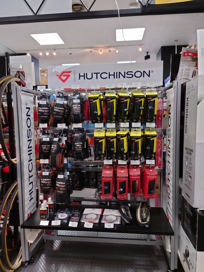 HUTCHINSON コーナー展開中!!チューブラータイヤあります!! チューブ