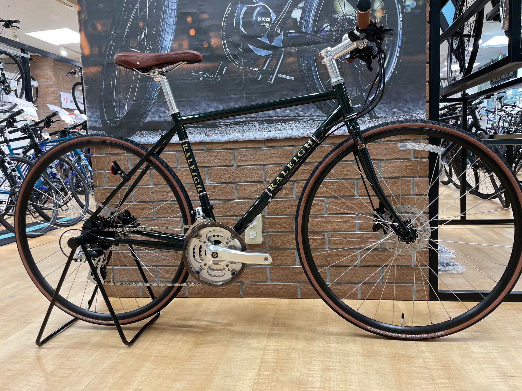 探してませんか？イギリスのクラシカルなクロモリクロスバイクが入荷