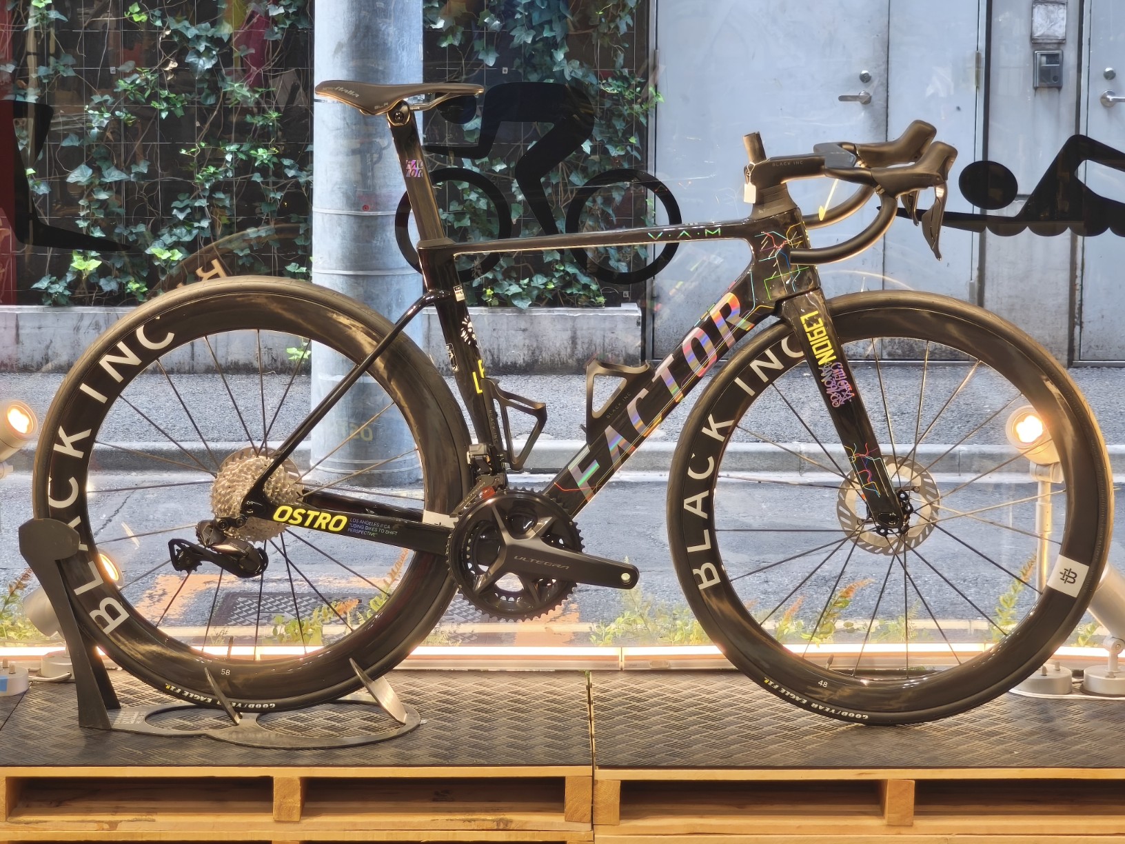 新入荷!!】FACTOR: OSTRO VAM 2.0 L39ION Edition新橋店に入荷いたし