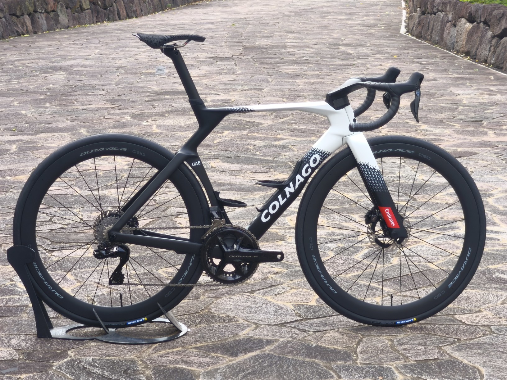 COLNAGO】コルナゴ史上最速のエアロロードバイクがこの価格で！？新型