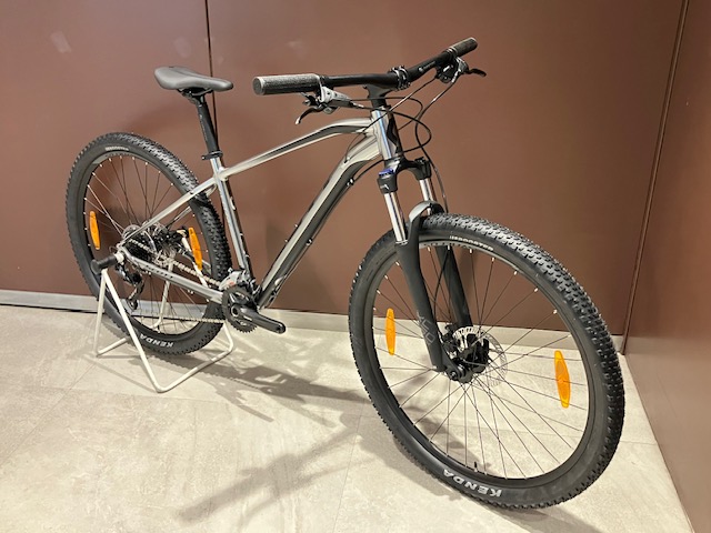 SCOTT】シルバーカラー×マットブラックが渋い‼︎お手頃なMTB入荷して